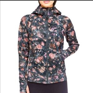 LuluLemon Scuba Zipper Jacket with pockets/hood